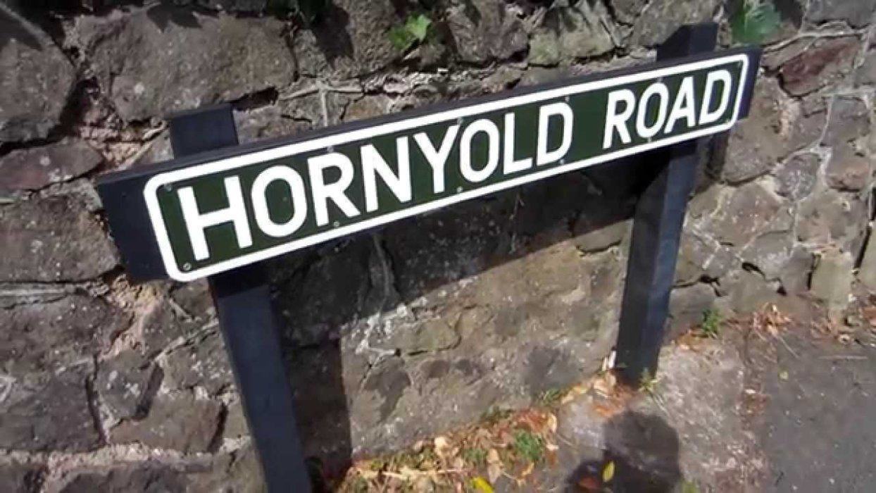 14-funny-place-names-in-the-uk-that-will-make-you-blush-page-5-of-14-destination-tips