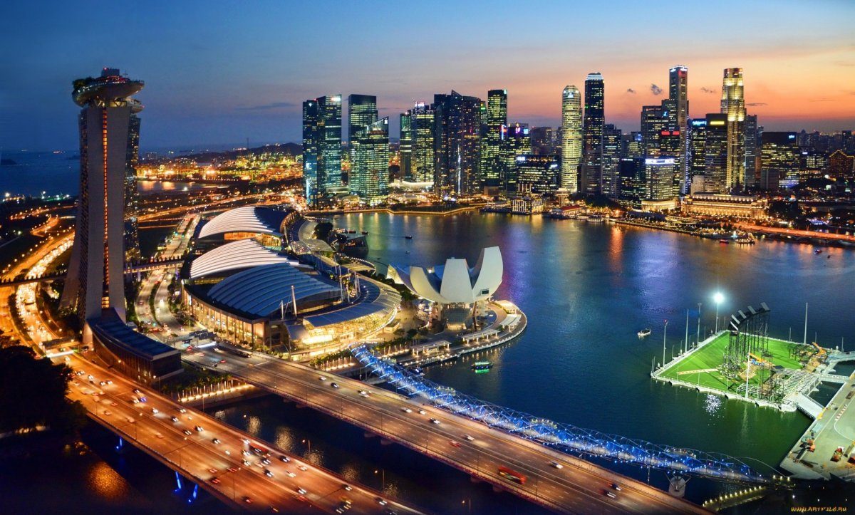 is travel in singapore expensive